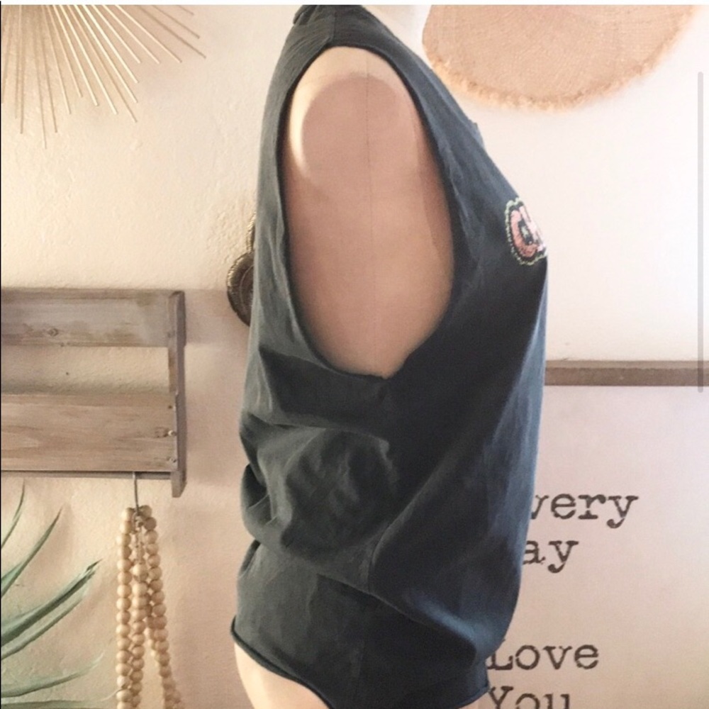 ❤️... Anthropologie Midnight Rider Tank - Picture 2 of 4